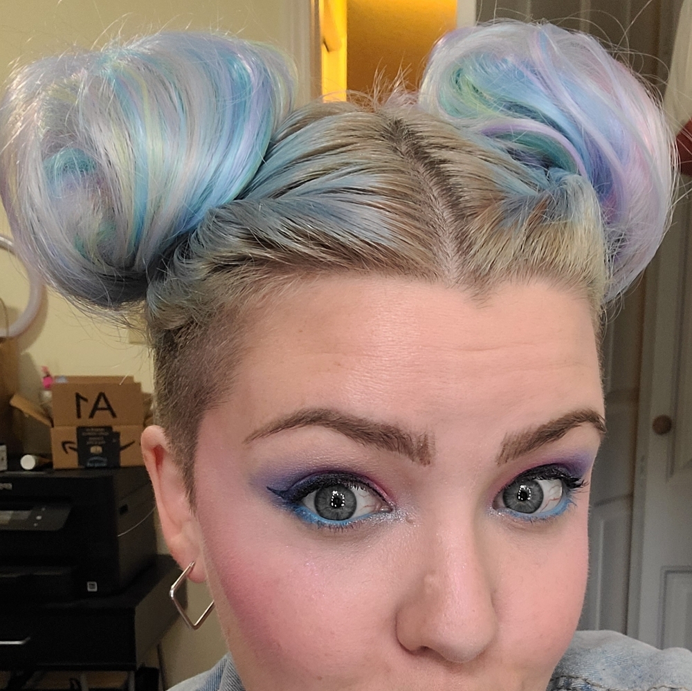 Insert Name Here Unicorn Miley Buns